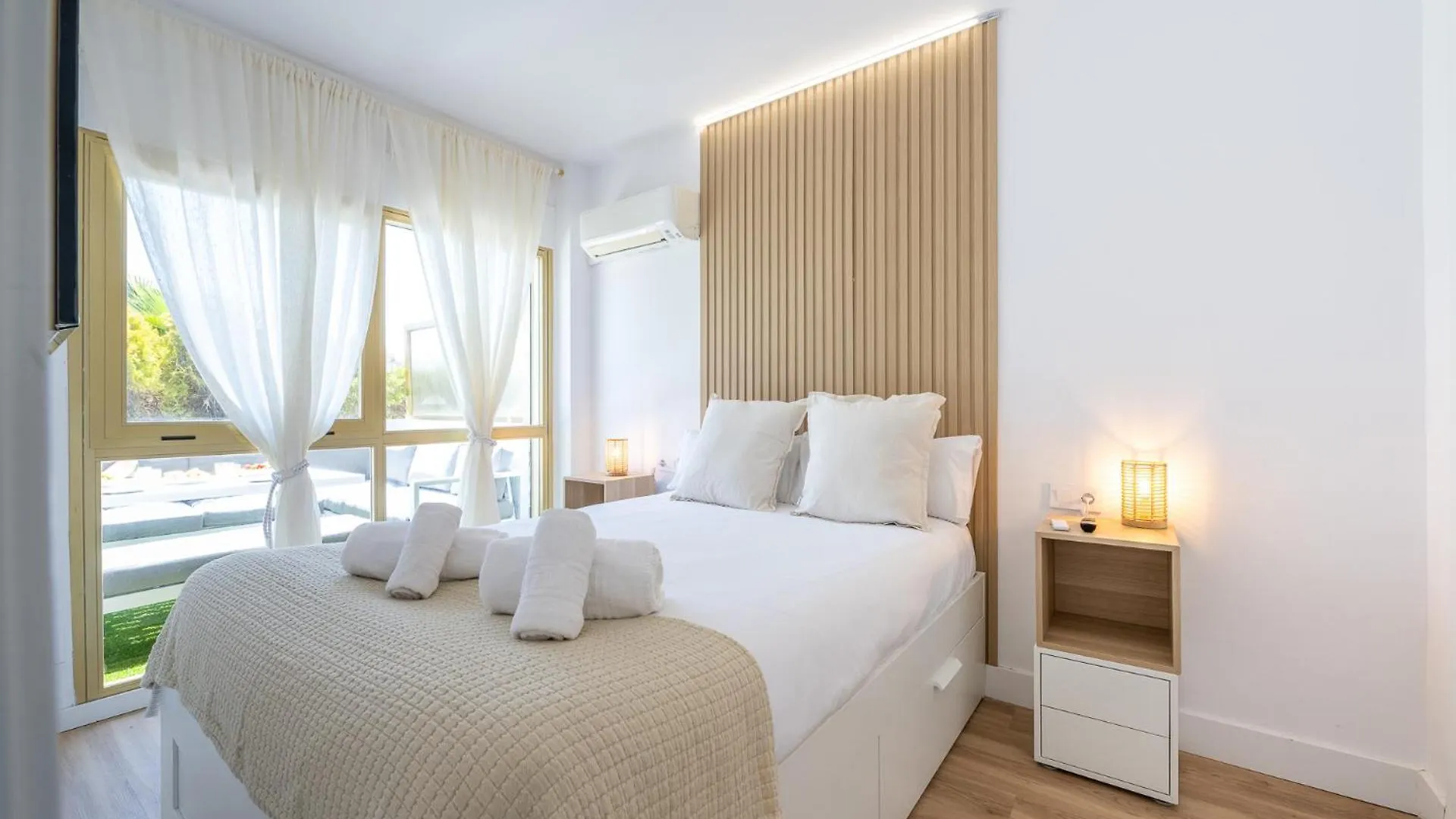 Oleholidays 1002 Romana Beach Junto Al Mar Marbella