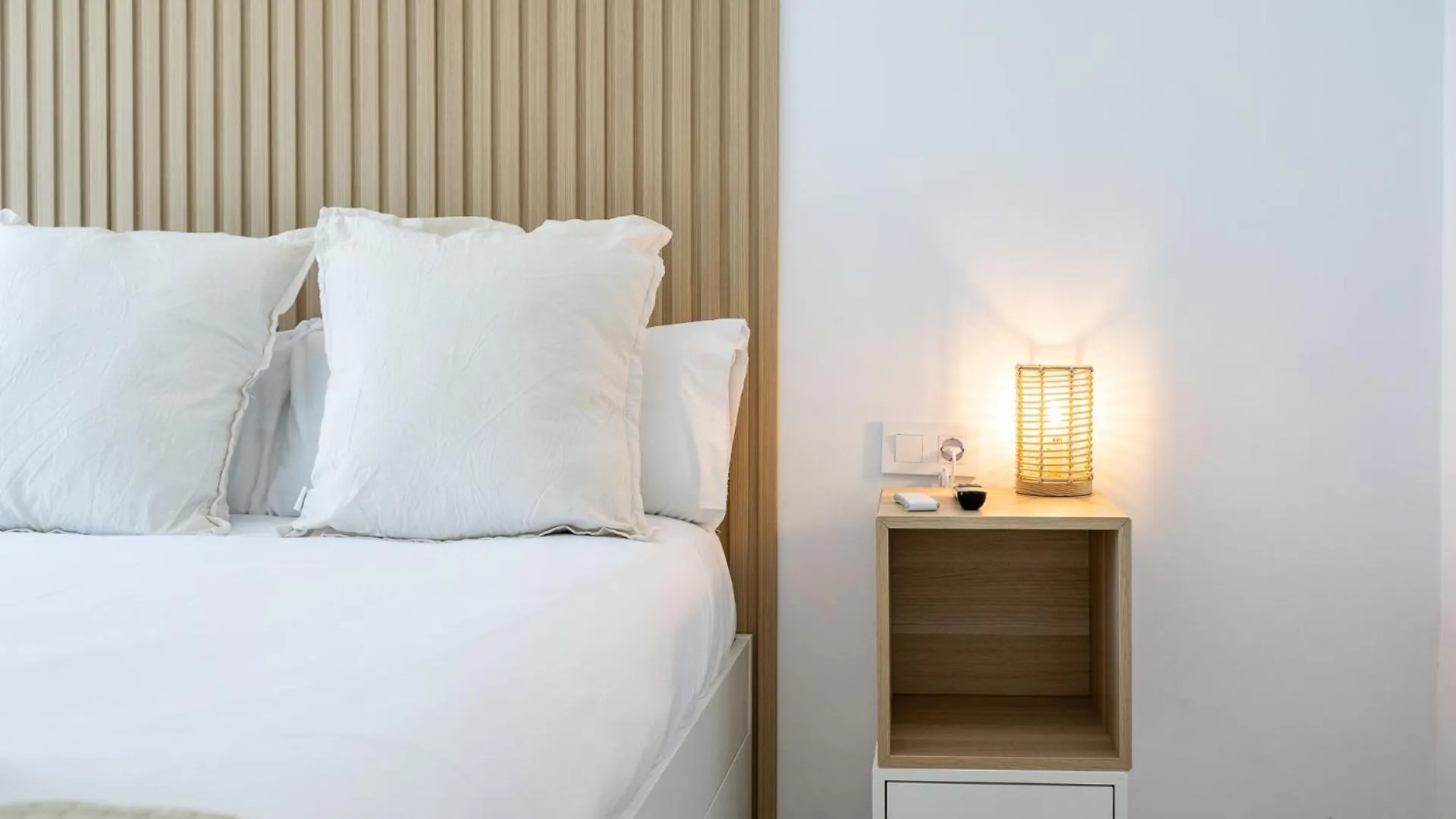 Oleholidays 1002 Romana Beach Junto Al Mar Marbella Apartment